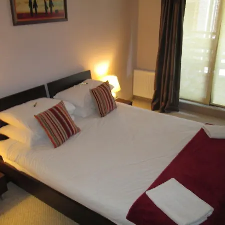 Alexander Services Holiday Apartamento